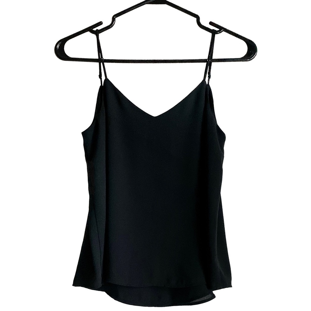 Aritzia Babaton Black Everly Camisole Flowy Matte V-Neck Tank Top Size XS (EUC)
